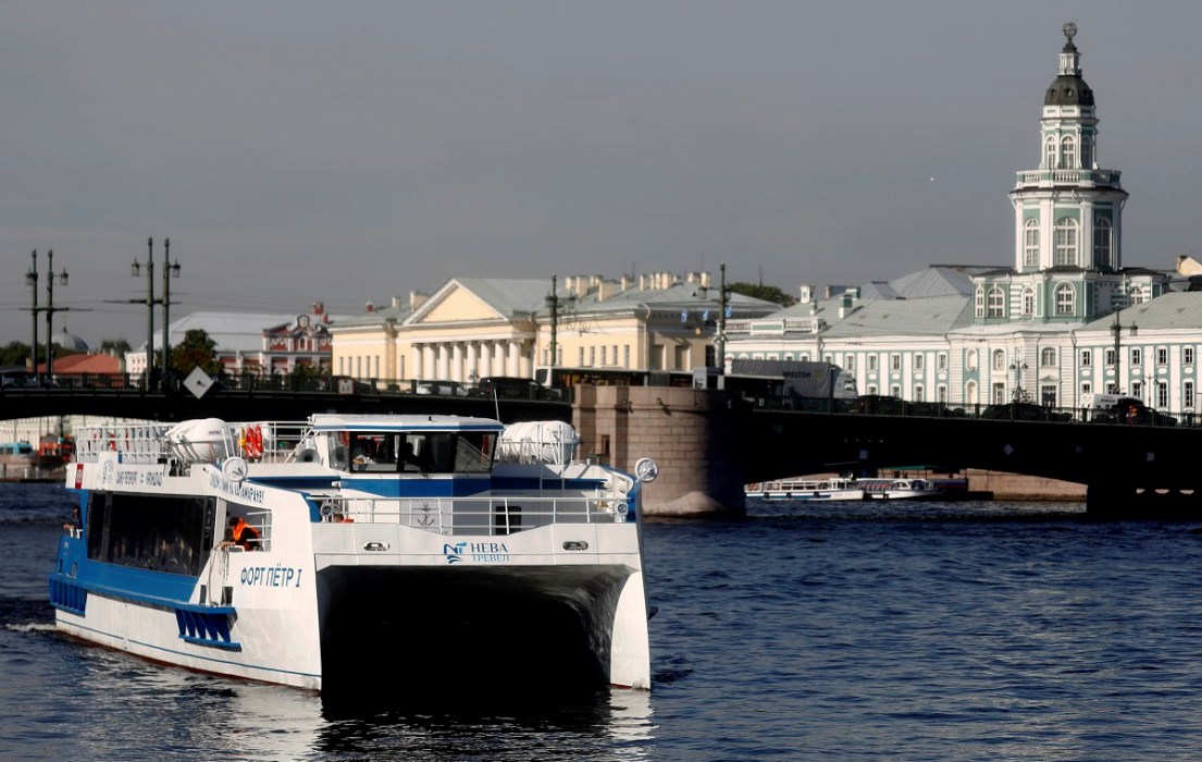 Трансфер из Петербурга в Кронштадт